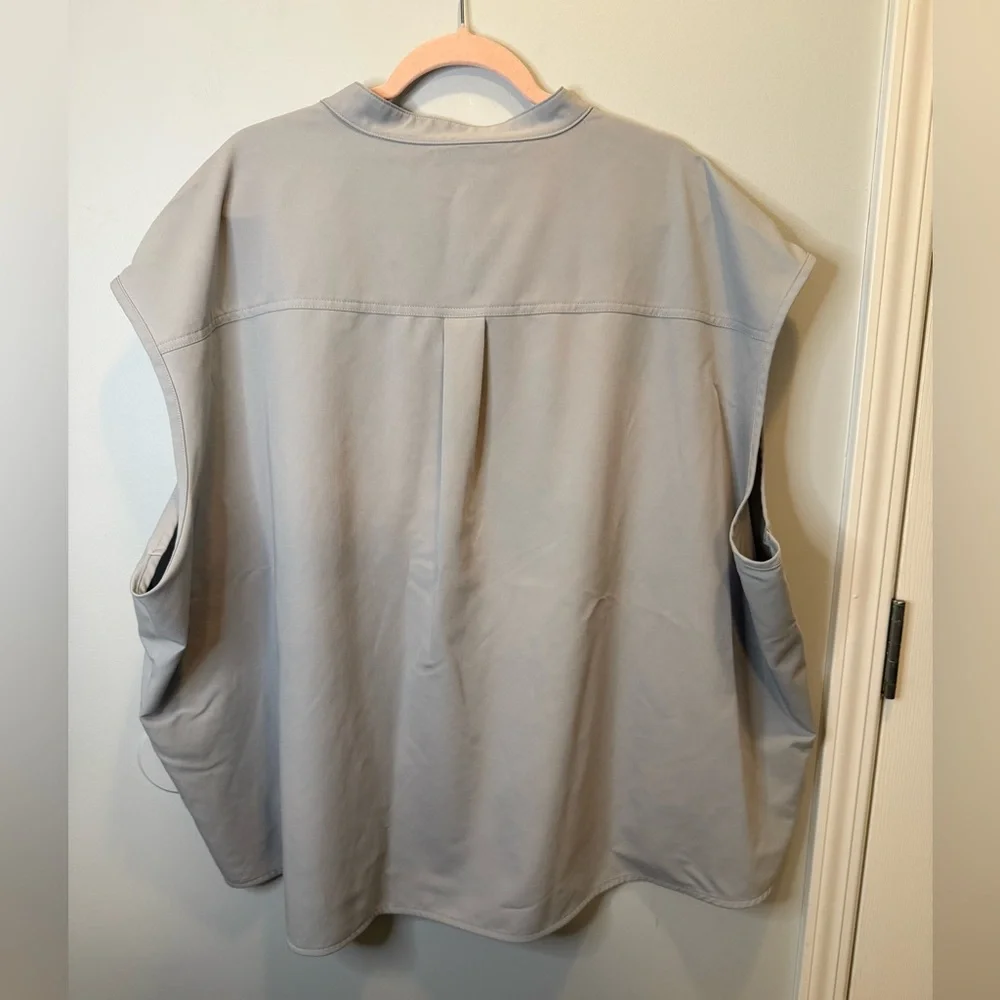 FIGS Light Gray Rafaela Oversized Scrub Top 6XL - Picture 2 of 7